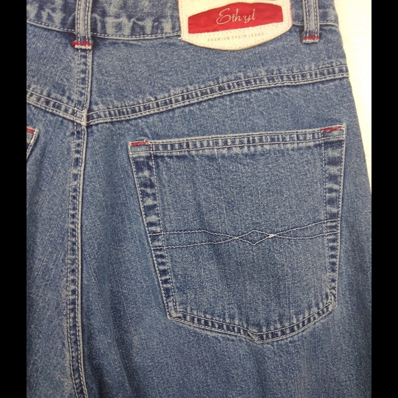 Ethyl Hi-Rise Jeans - Picture 5 of 5